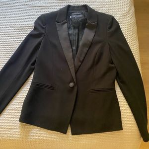 Anne Klein tuxedo style blazer black with satin-like lapel. Womens size 6